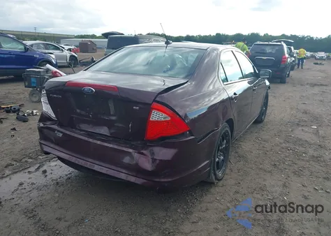 2011 Ford Fusion Se z USA, uszkodzony, nr VIN 3FAHP0HA4BR284916